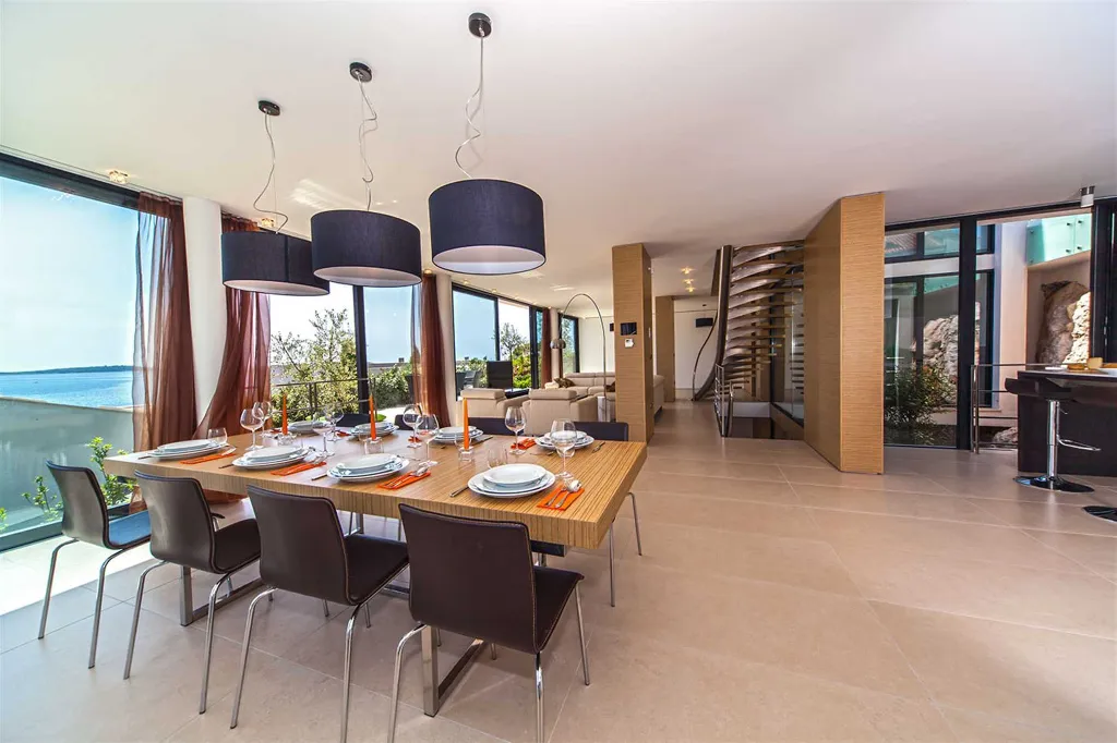 Contemporary Villa with Indoor Pool, Primošten