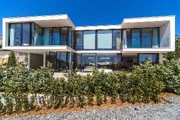 Seafront Villa with Pool in Primošten
