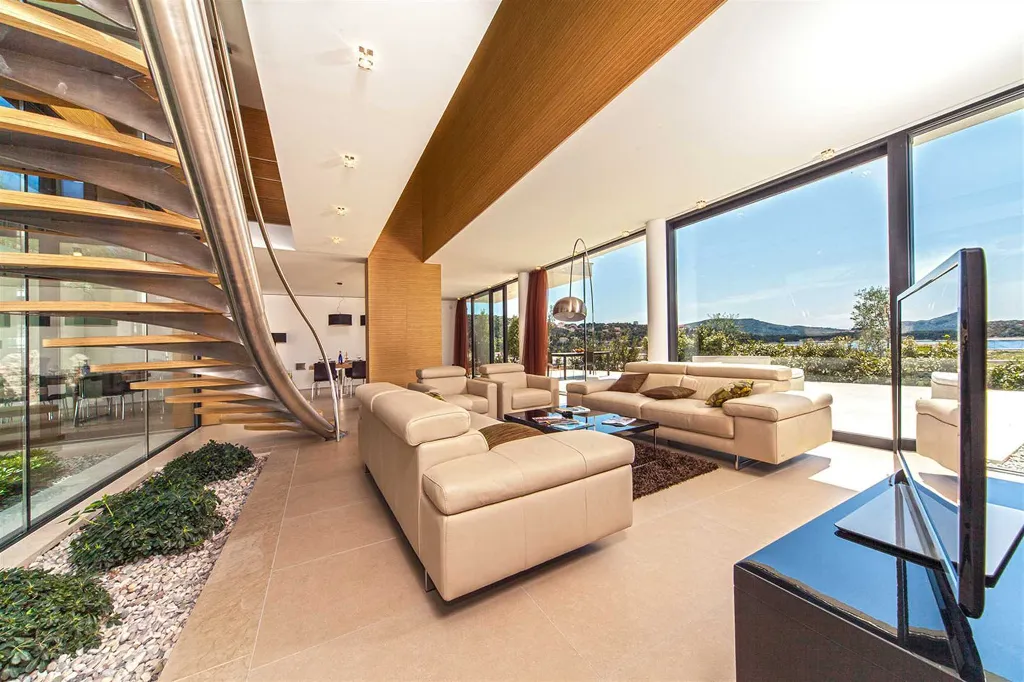 Seafront Villa with Pool in Primošten