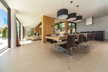 Seafront Villa with Pool in Primošten