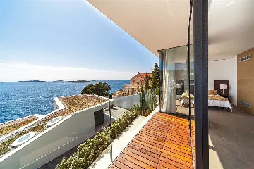 Seafront Villa with Pool in Primošten