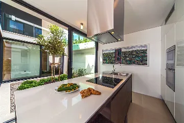 Modern Seaside Villa with Pool in Primošten