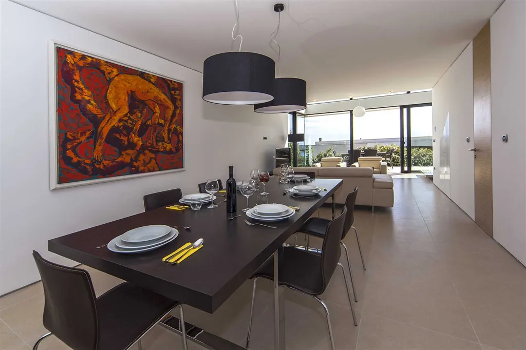 Spacious Seaside Apartment with Terrace in Primošten
