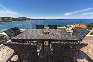 Modern Sea View Apartment in Primošten