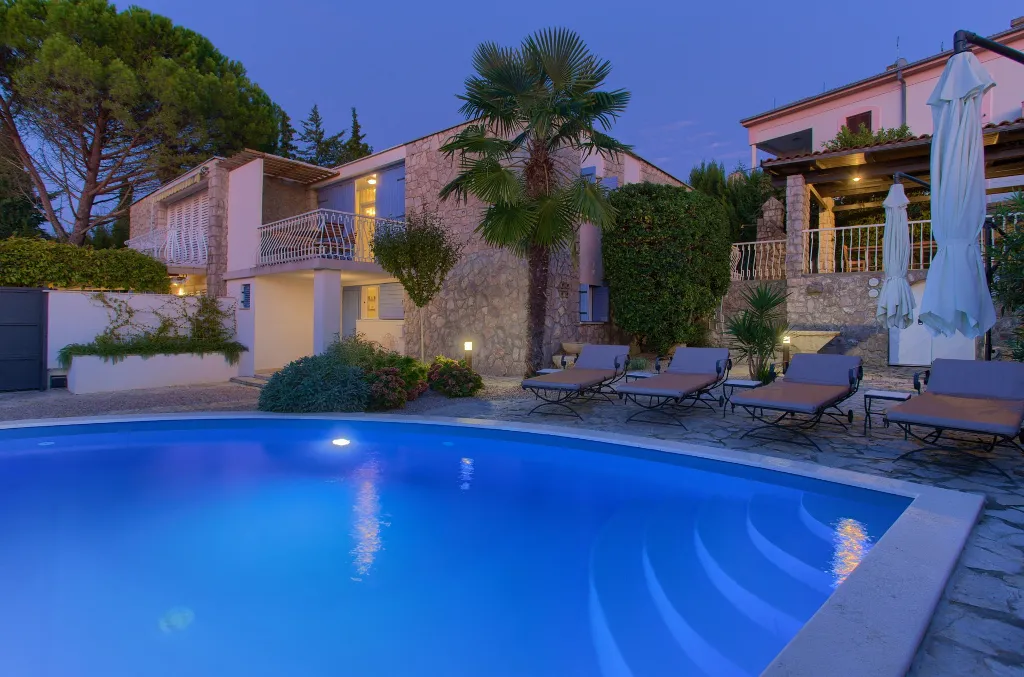 Contemporary Villa with Pool near Beach in Malinska