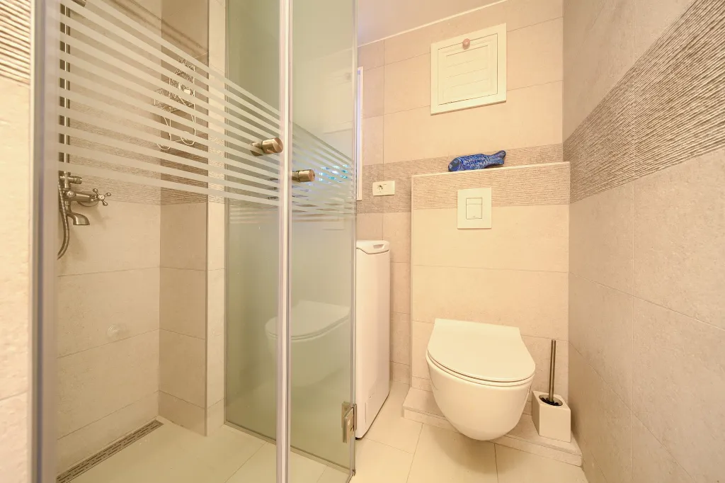 Contemporary Villa with Pool near Beach in Malinska