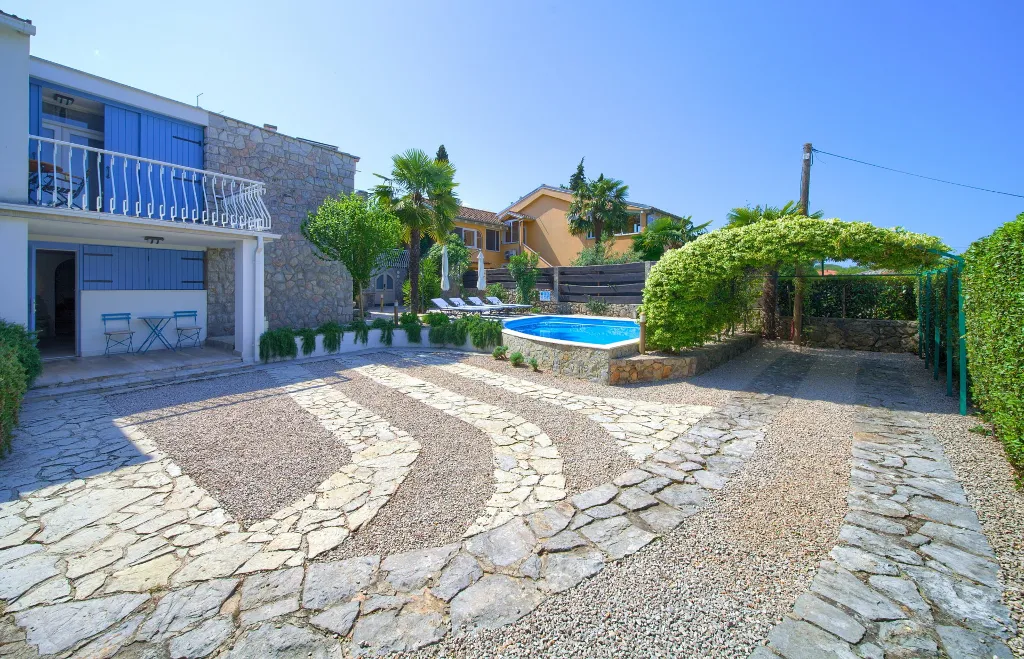 Contemporary Villa with Pool near Beach in Malinska