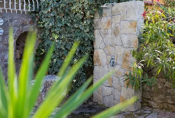 Contemporary Villa with Pool near Beach in Malinska