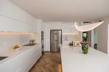 Seafront Stone Villa with Infinity Pool in Selca