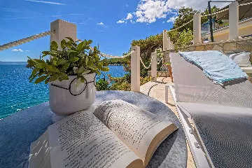 Seafront Stone Villa with Infinity Pool in Selca