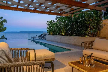 Seafront Stone Villa with Infinity Pool in Selca