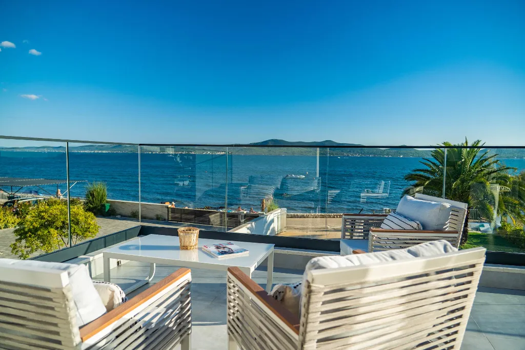 Beachfront Family Villa with Pool in Sukošan