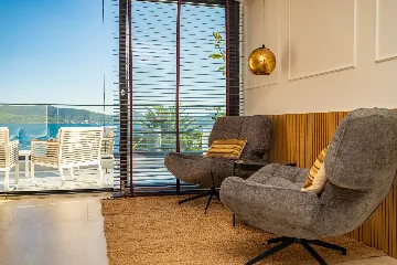 Beachfront Family Villa with Pool in Sukošan