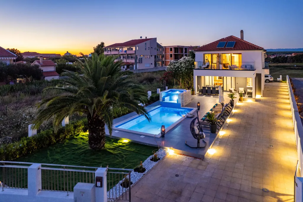 Beachfront Family Villa with Pool in Sukošan