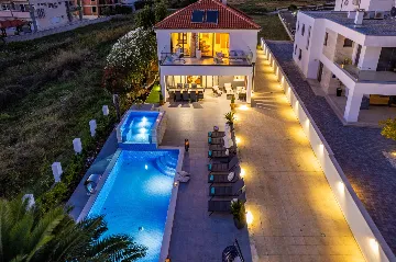 Beachfront Family Villa with Pool in Sukošan