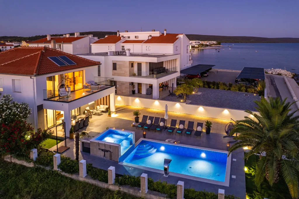 Beachfront Family Villa with Pool in Sukošan
