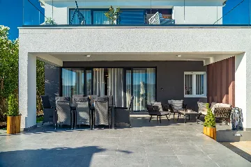 Beachfront Family Villa with Pool in Sukošan