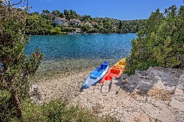 Seaside Villa Retreat with Pool in Bobovišća