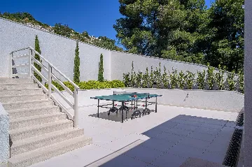 Seaside Villa Retreat with Pool in Bobovišća