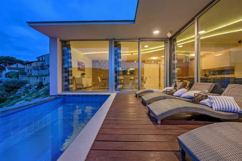 Seaside Villa Retreat with Pool in Bobovišća
