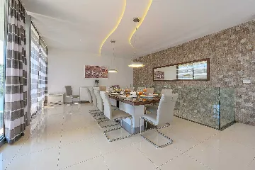 Seaside Villa Retreat with Pool in Bobovišća