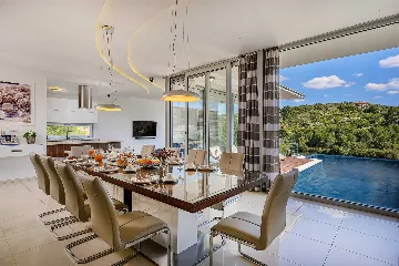 Seaside Villa Retreat with Pool in Bobovišća