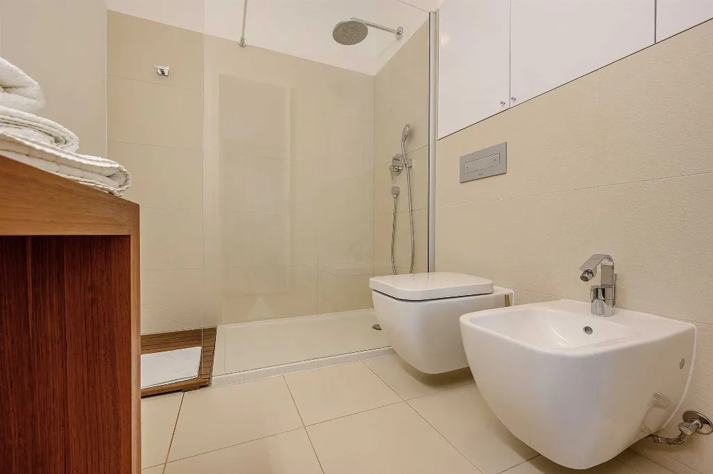 Seaside Villa Retreat with Pool in Bobovišća