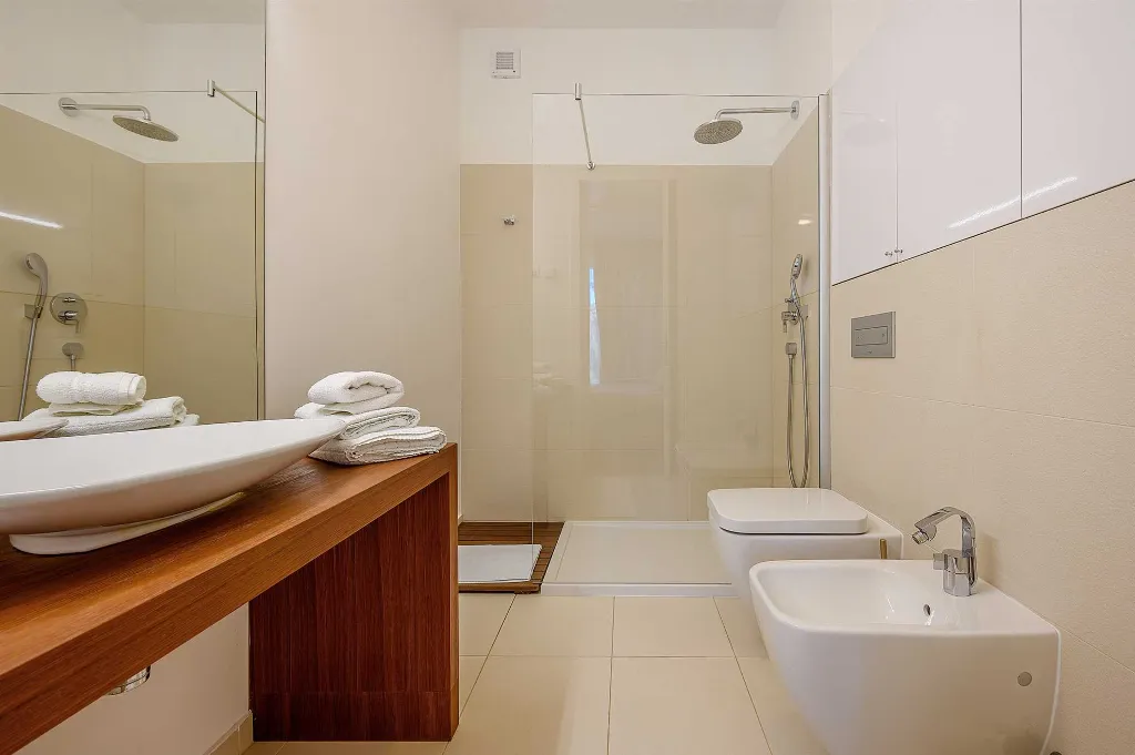 Seaside Villa Retreat with Pool in Bobovišća