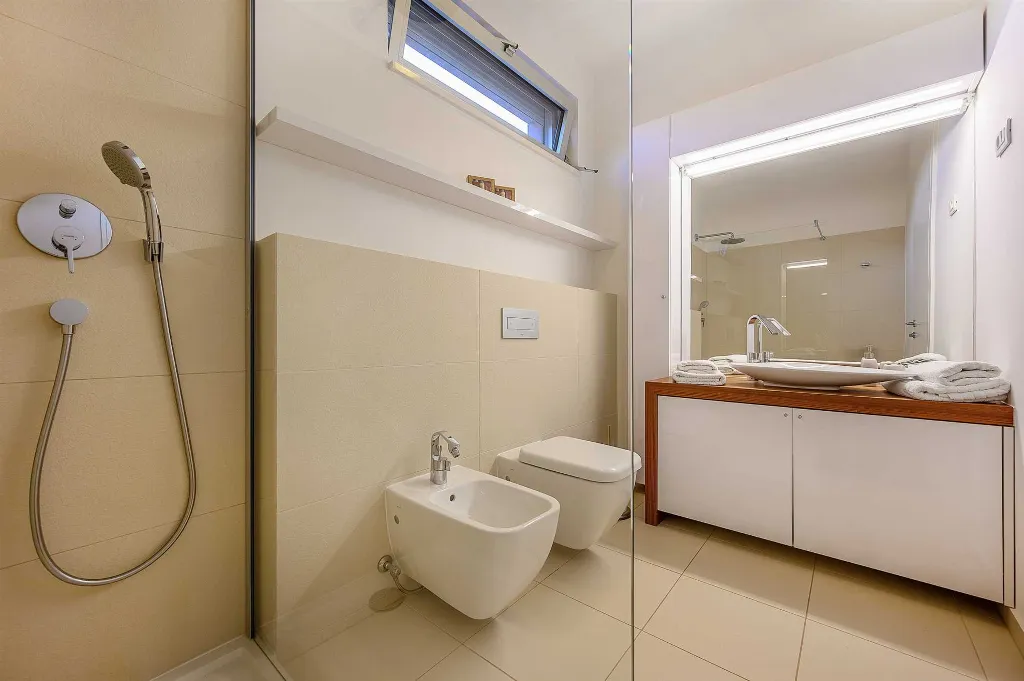 Seaside Villa Retreat with Pool in Bobovišća