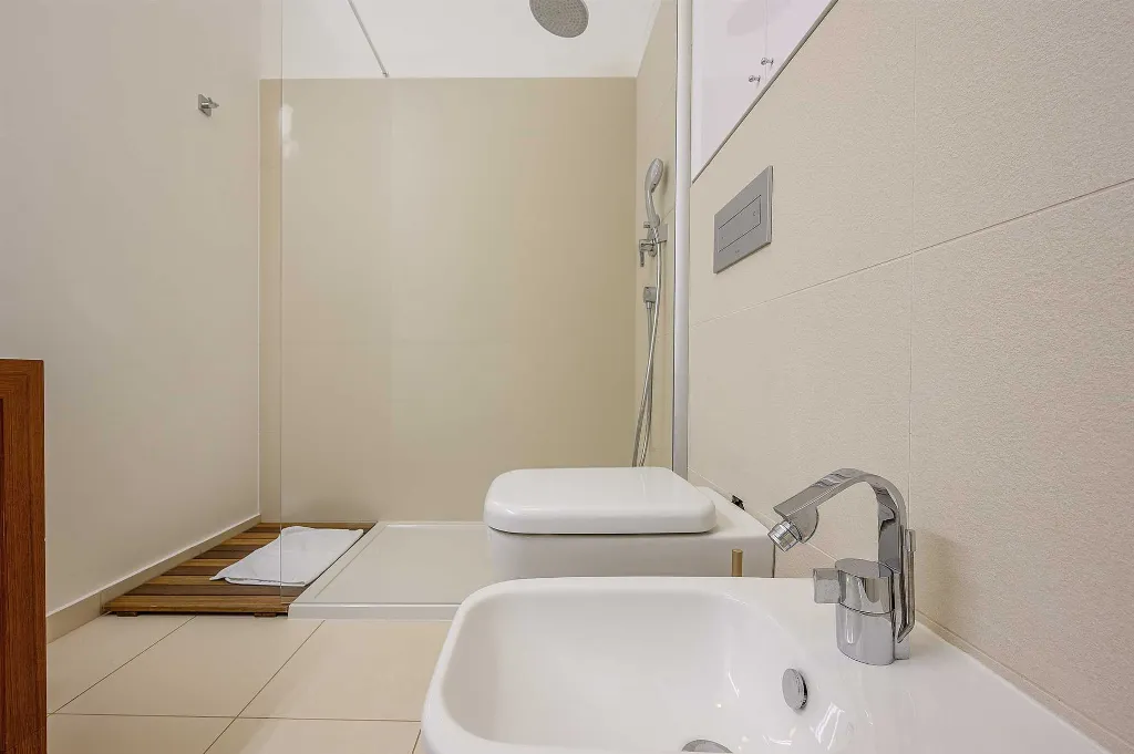 Seaside Villa Retreat with Pool in Bobovišća