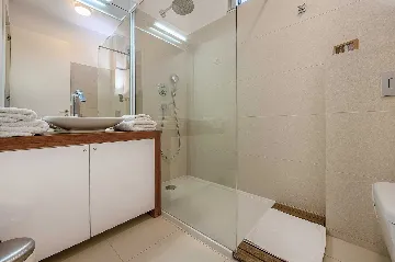 Seaside Villa Retreat with Pool in Bobovišća