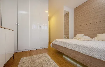 Seaside Villa Retreat with Pool in Bobovišća