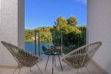 Seaside Villa Retreat with Pool in Bobovišća