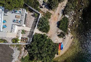 Seaside Villa Retreat with Pool in Bobovišća
