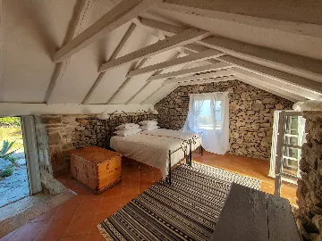 Spacious Villa Retreat with Pool in Jelsa