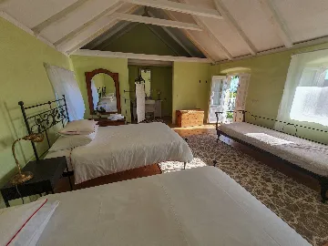 Spacious Villa Retreat with Pool in Jelsa