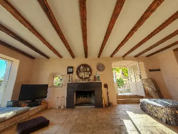 Spacious Villa Retreat with Pool in Jelsa