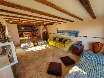 Spacious Villa Retreat with Pool in Jelsa