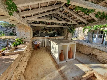 Spacious Villa Retreat with Pool in Jelsa