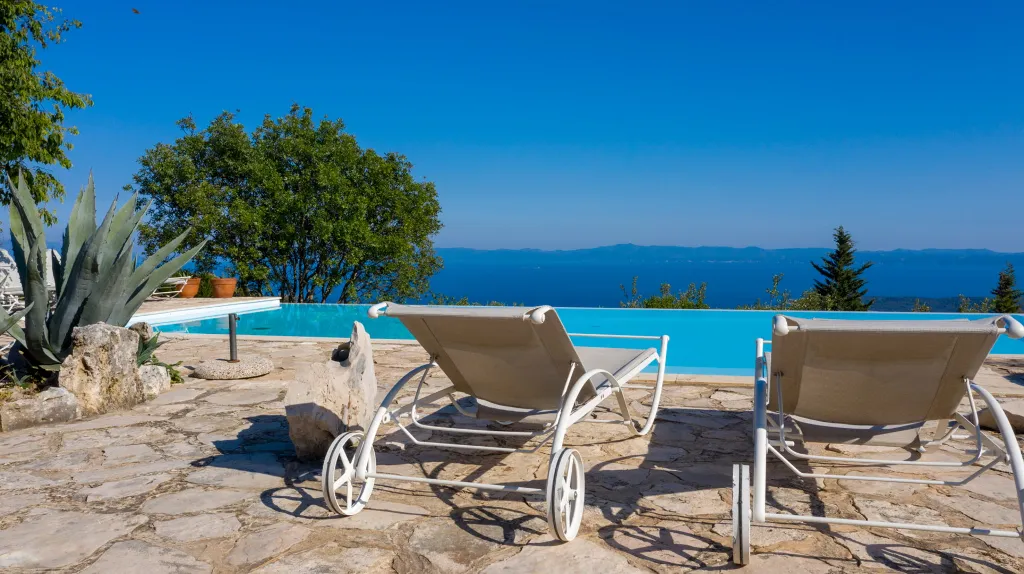 Spacious Villa Retreat with Pool in Jelsa