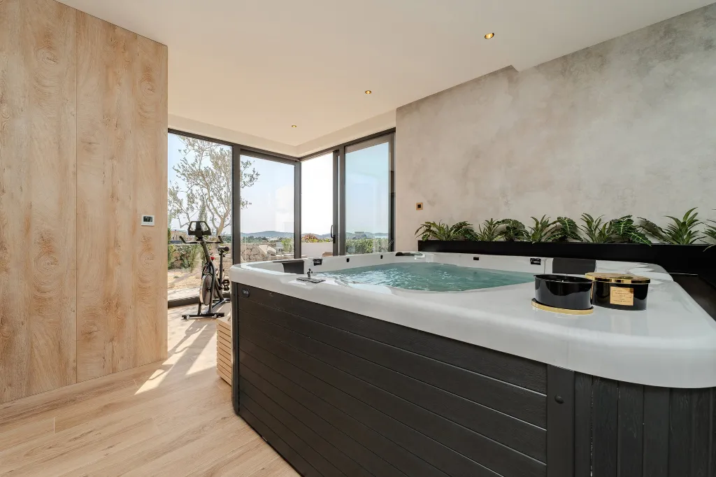 Modern Family Villa with Pool in Vodice