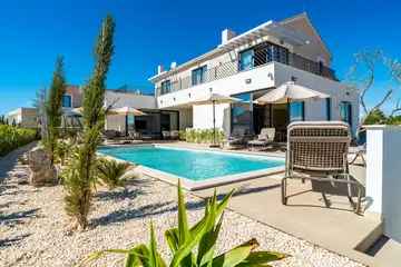 Modern Family Villa with Pool in Vodice
