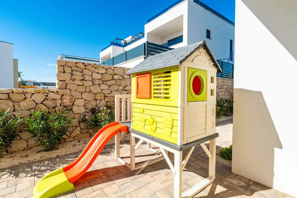 Modern Family Villa with Pool in Vodice