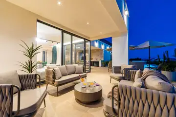 Modern Family Villa with Pool in Vodice