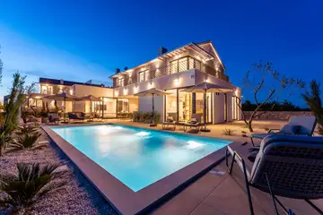 Modern Family Villa with Pool in Vodice