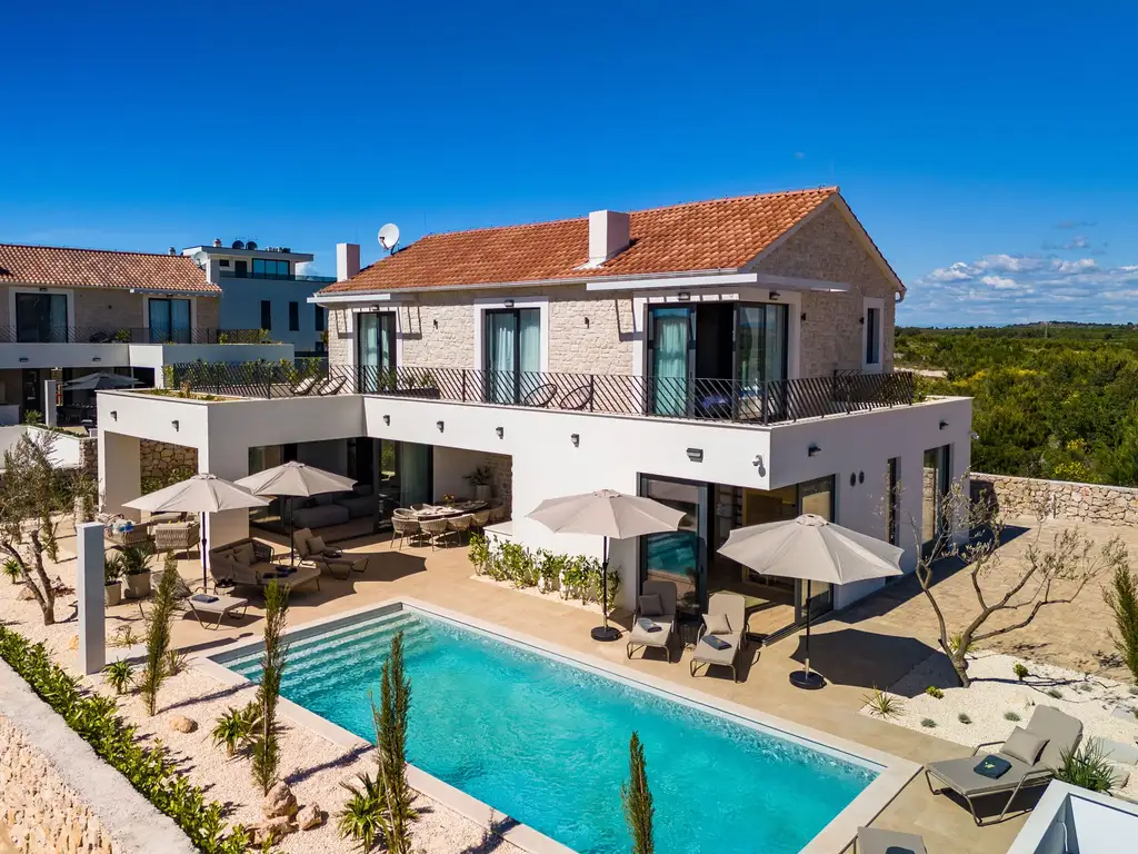 Modern Family Villa with Pool in Vodice