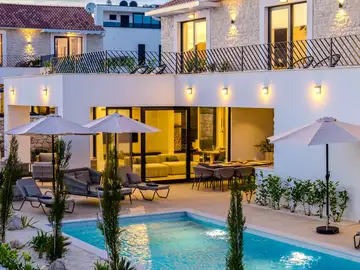 Modern Family Villa with Pool in Vodice