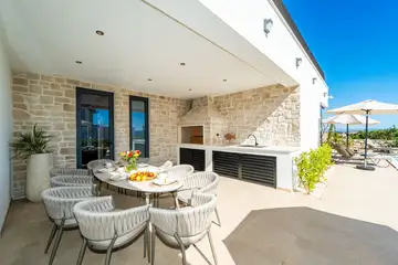Modern Family Villa with Pool in Vodice