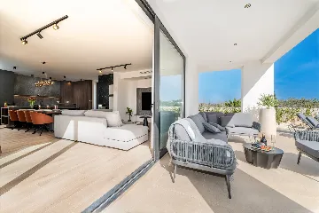 Contemporary Villa Retreat with Pool in Vodice