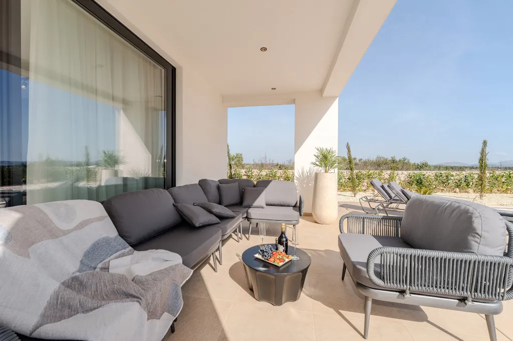Contemporary Villa Retreat with Pool in Vodice